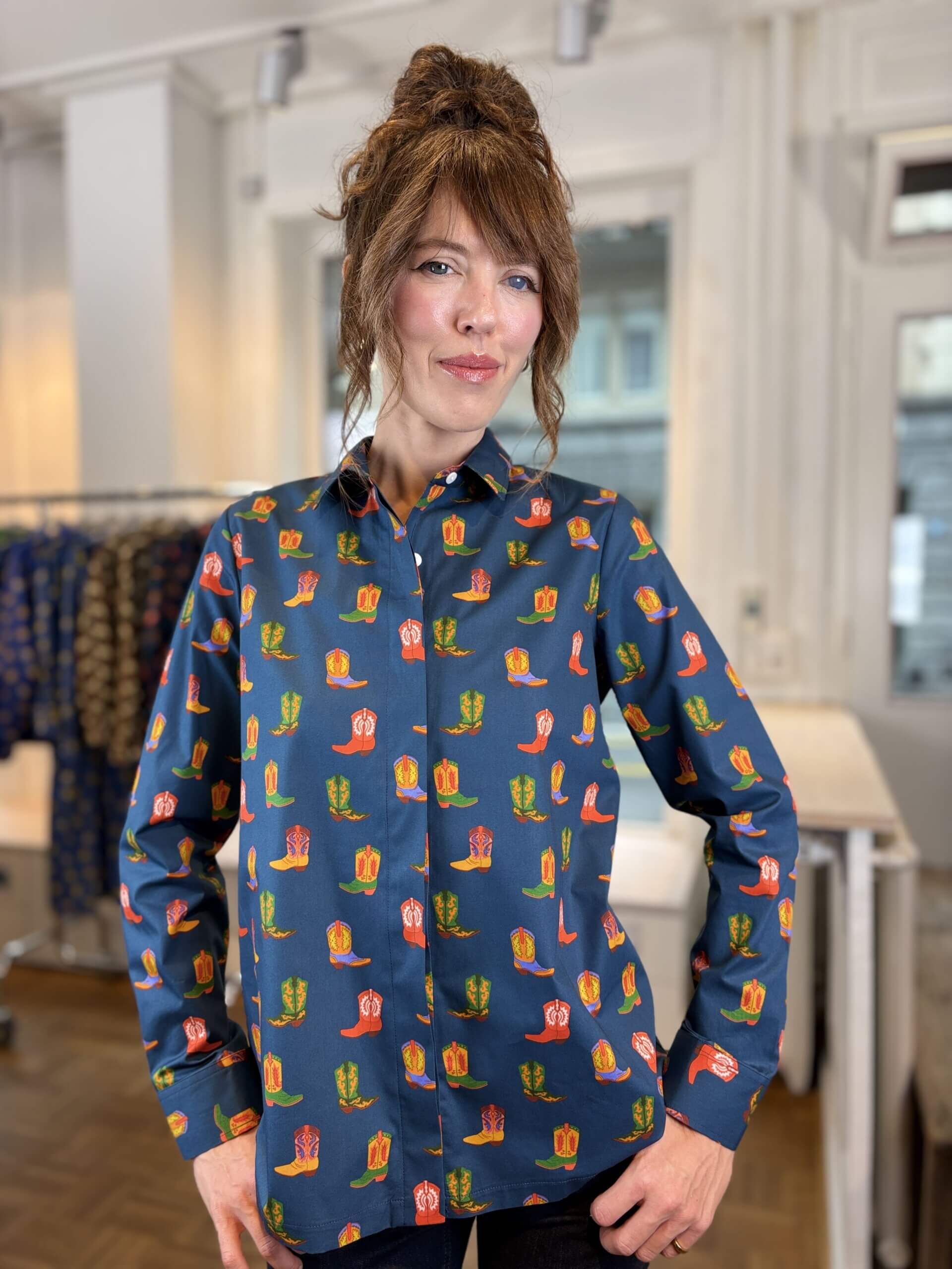 Cowboy Boots- Blouse loose fit